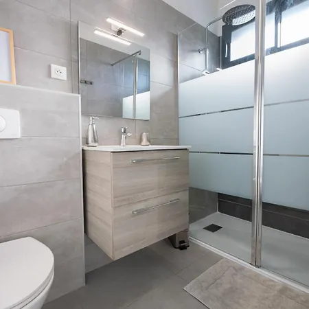 N1 Maison T2 Climatise * Ajaccio (Corsica)